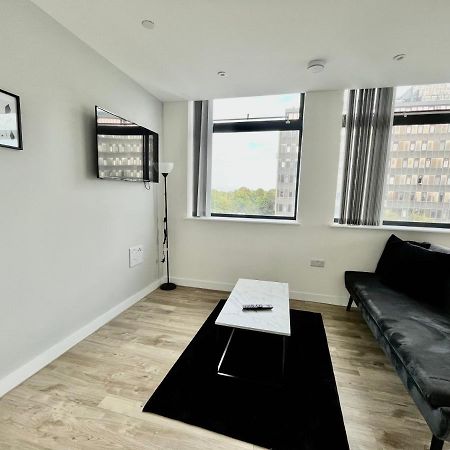 Stunning One Bedroom Apartment In Old Trafford Манчестер Экстерьер фото