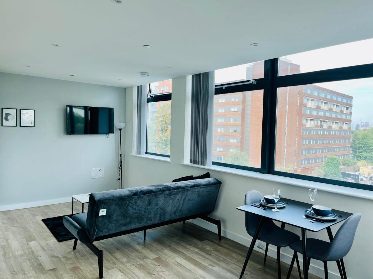 Stunning One Bedroom Apartment In Old Trafford Манчестер Экстерьер фото