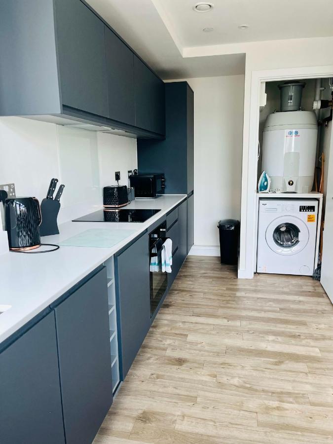 Stunning One Bedroom Apartment In Old Trafford Манчестер Экстерьер фото